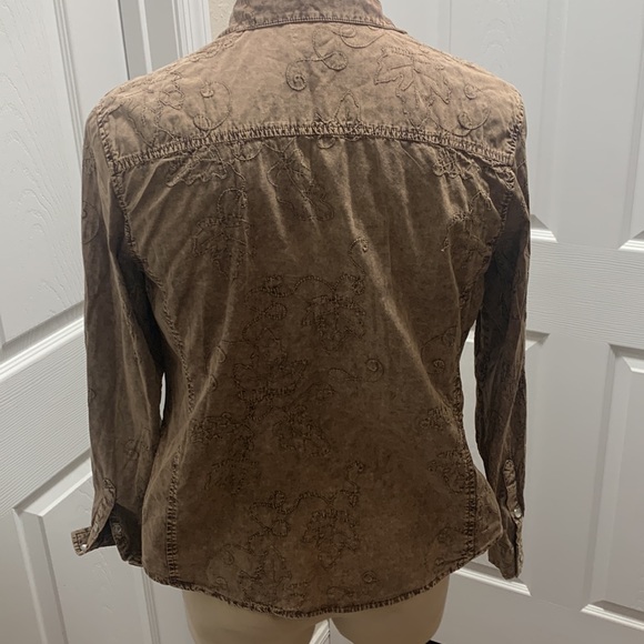 Vintage top 100% cotton women’s size medium western/ boho long sleeve button up - Picture 10 of 16